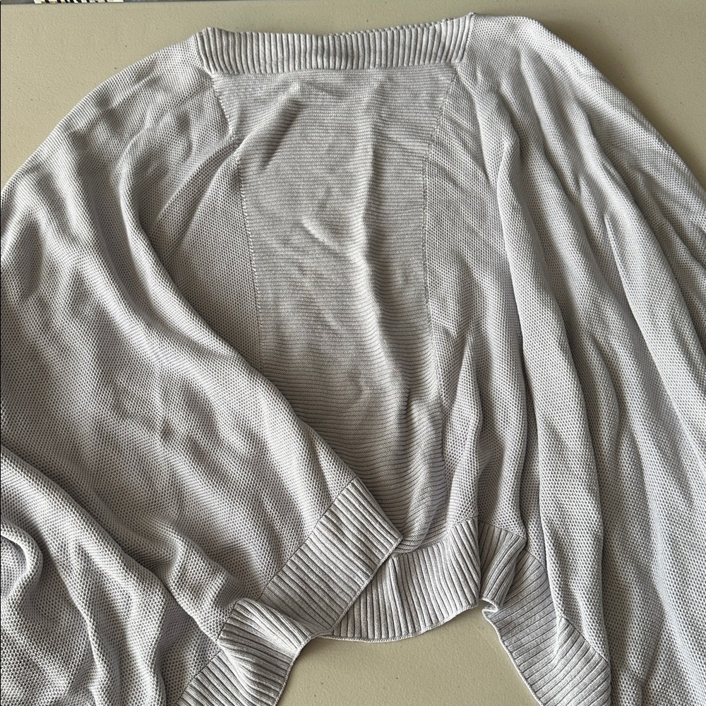 Lululemon Forward Flow Poncho Light Purple Grey - Picture 7 of 7